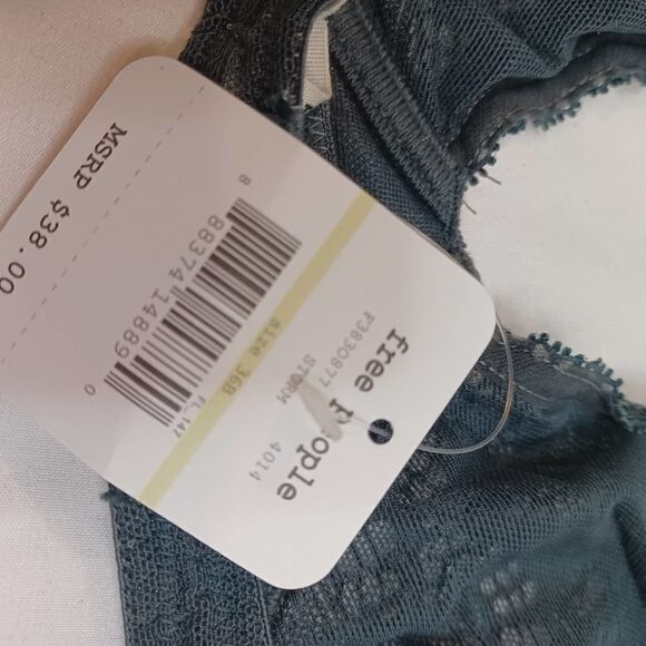 NWT Free People Lace Triangle Bra Storm 36B - Picture 5 of 5